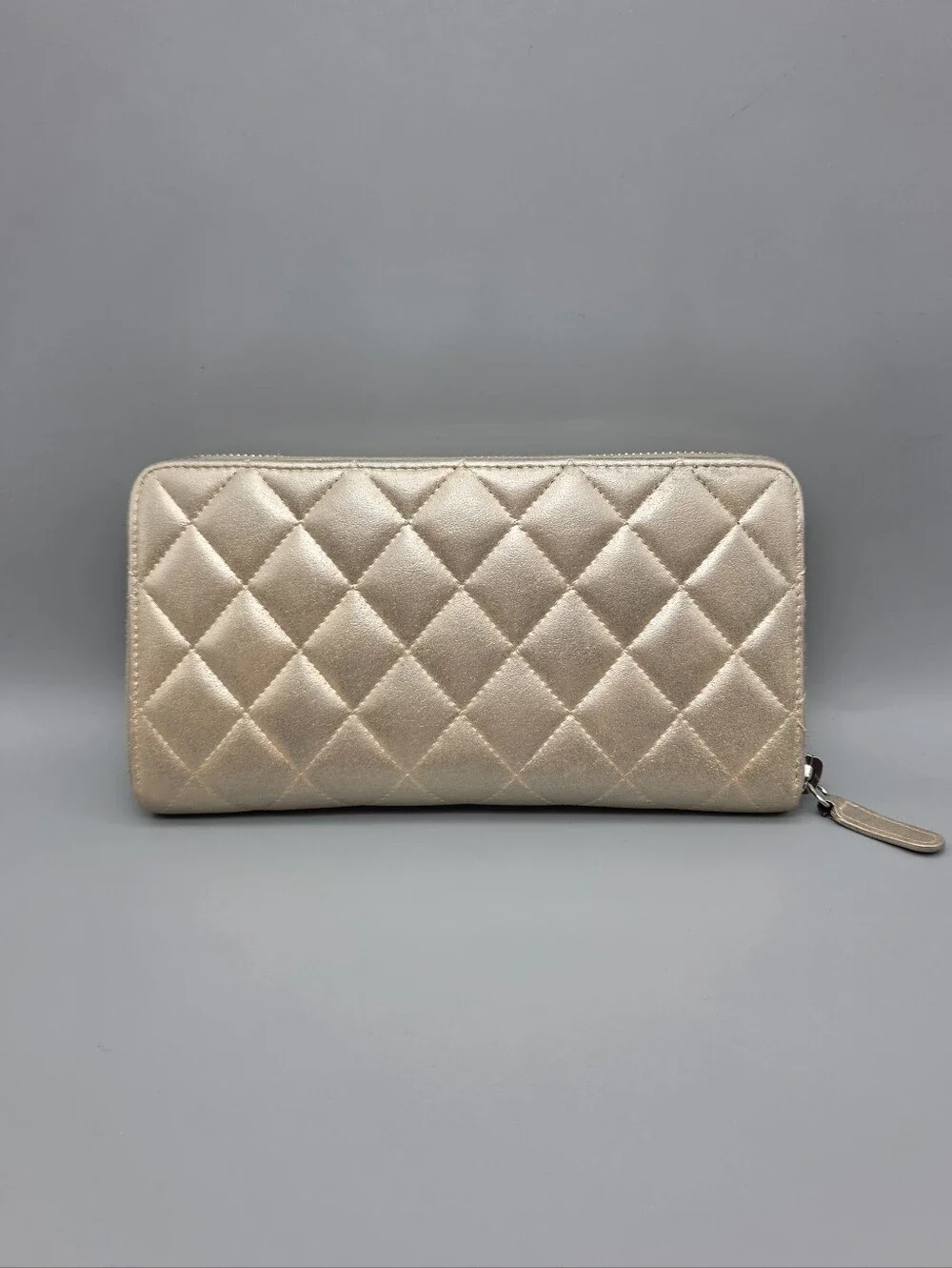 💮CHANEL Authentic Gold Quilted Leather Zip-Around Wallet💮